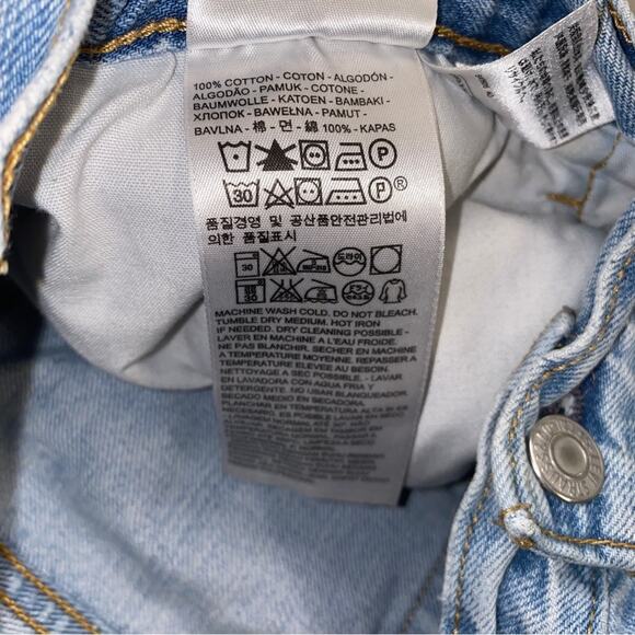 LEVI'S 501 Roll Hem Short in Country Road Denim Jean Cutoff Shorts Size 31 8-10 - Picture 6 of 6